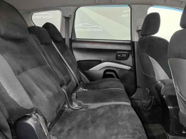 Mitsubishi Outlander II с пробегом 2007 года, цена 1 050 000 рублей, 300200 км, внедорожник, Автокод Объявления