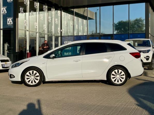 Kia Ceed II с пробегом 2012 года, цена 997 000 рублей, 179810 км, универсал, Автокод Объявления