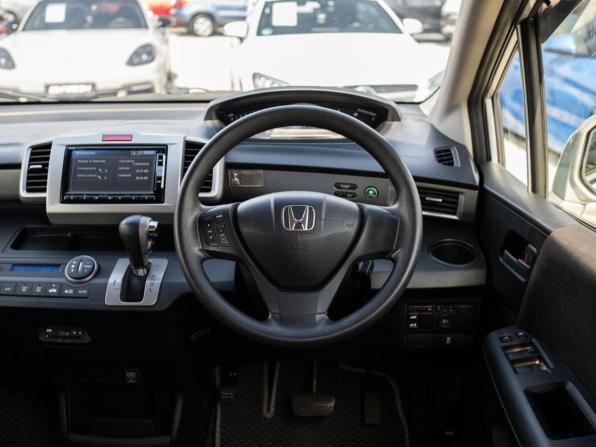 Honda Freed I Рестайлинг с пробегом 2014 года, цена 1 449 000 рублей, 171466 км, компактвэн, Автокод Объявления