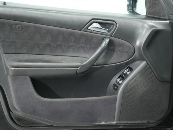 Mercedes-Benz C-Класс II (W203) с пробегом 2001 года, цена 415 000 рублей, 500000 км, седан, Автокод Объявления