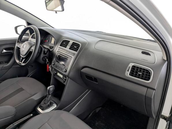 Volkswagen Polo V Рестайлинг с пробегом 2016 года, цена 1 130 000 рублей, 148376 км, седан, Автокод Объявления