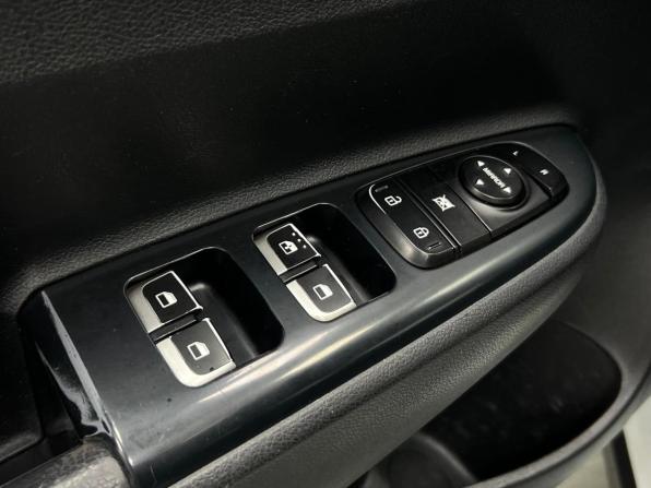 Kia Rio IV с пробегом 2018 года, цена 1 190 000 рублей, 207000 км, хэтчбек, Автокод Объявления