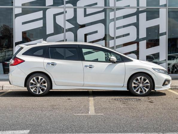 Honda Jade I Рестайлинг с пробегом 2018 года, цена 2 195 000 рублей, 21875 км, компактвэн, Автокод Объявления