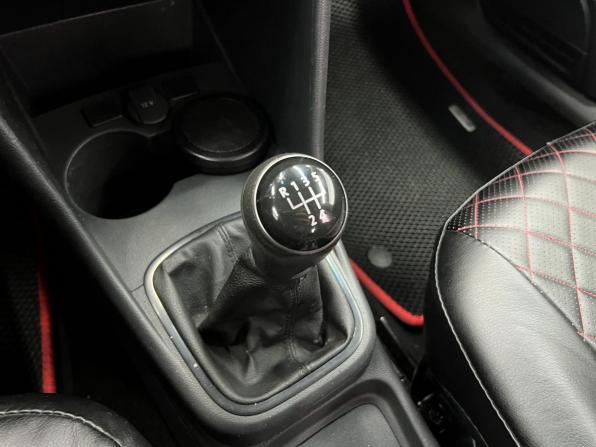 Volkswagen Polo V Рестайлинг с пробегом 2018 года, цена 899 000 рублей, 134786 км, седан, Автокод Объявления