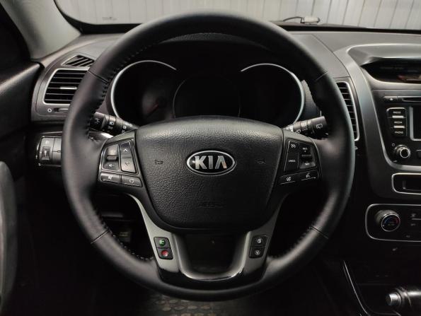 Kia Sorento II Рестайлинг с пробегом 2014 года, цена 1 730 000 рублей, 210530 км, внедорожник, Автокод Объявления
