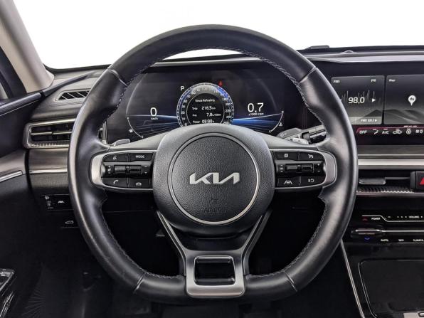 Kia K5 III с пробегом 2022 года, цена 3 150 000 рублей, 72094 км, седан, Автокод Объявления