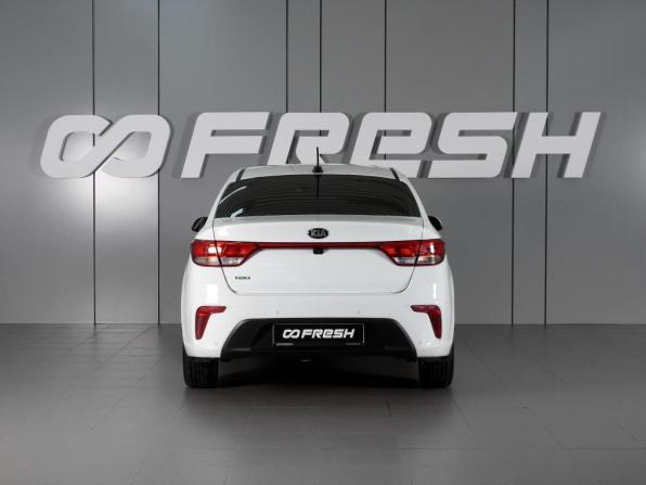 Kia Rio IV с пробегом 2018 года, цена 1 549 000 рублей, 72218 км, седан, Автокод Объявления