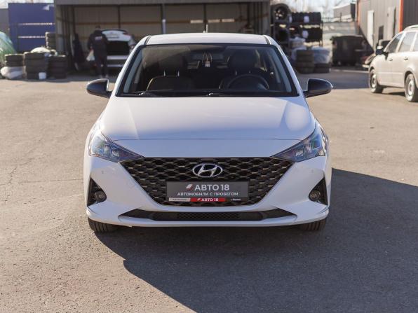 Hyundai Solaris II Рестайлинг с пробегом 2022 года, цена 1 459 000 рублей, 164532 км, седан, Автокод Объявления