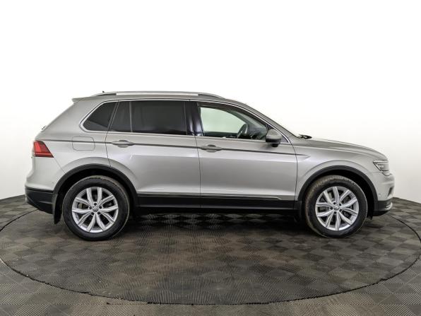 Volkswagen Tiguan II с пробегом 2018 года, цена 2 900 000 рублей, 62715 км, внедорожник, Автокод Объявления