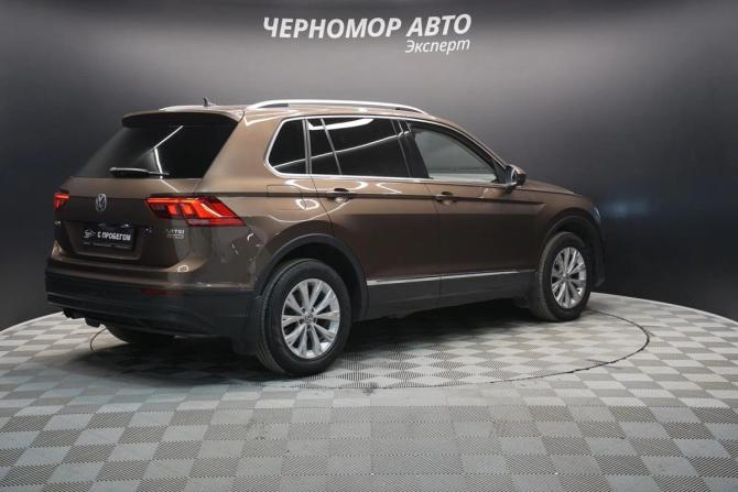 Volkswagen Tiguan II с пробегом 2017 года, цена 2 663 000 рублей, 128000 км, внедорожник, Автокод Объявления