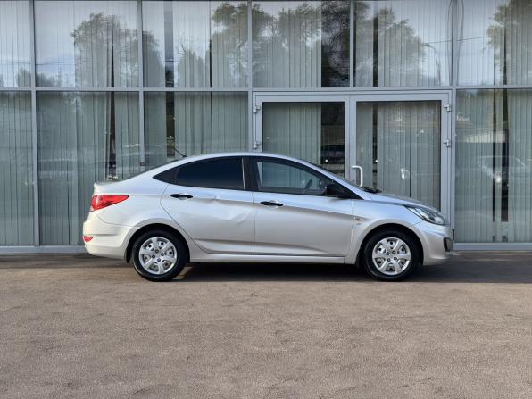 Hyundai Solaris I с пробегом 2013 года, цена 849 000 рублей, 90400 км, седан, Автокод Объявления
