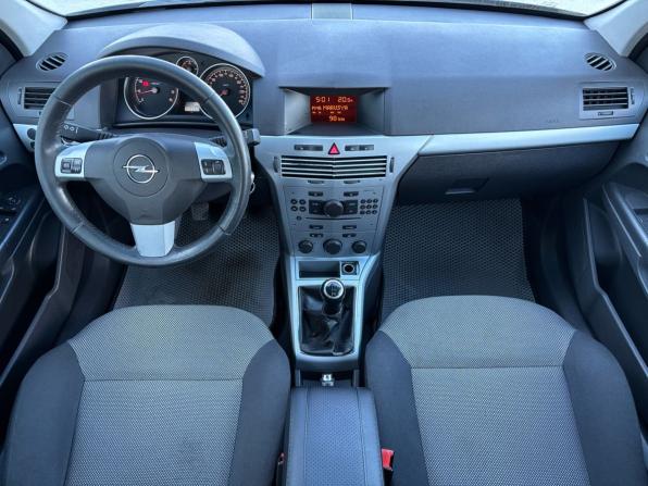 Opel Astra H Рестайлинг с пробегом 2010 года, цена 550 000 рублей, 281717 км, универсал, Автокод Объявления
