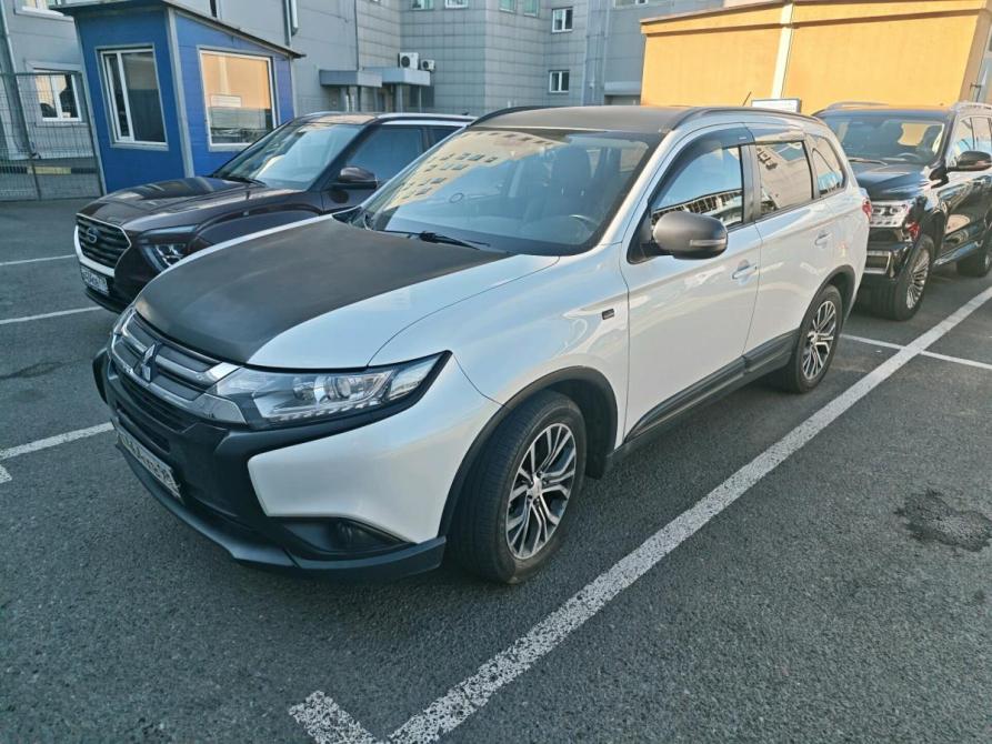 Mitsubishi Outlander III Рестайлинг 2 Санкт-Петербург  - изображение 3