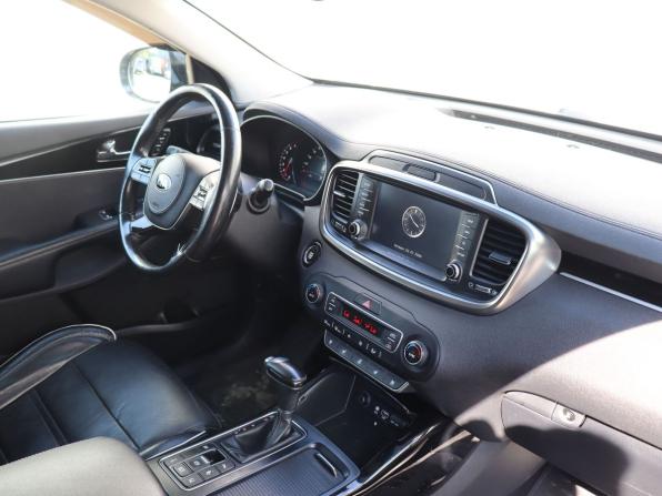 Kia Sorento III Prime Рестайлинг с пробегом 2018 года, цена 2 499 000 рублей, 105450 км, внедорожник, Автокод Объявления