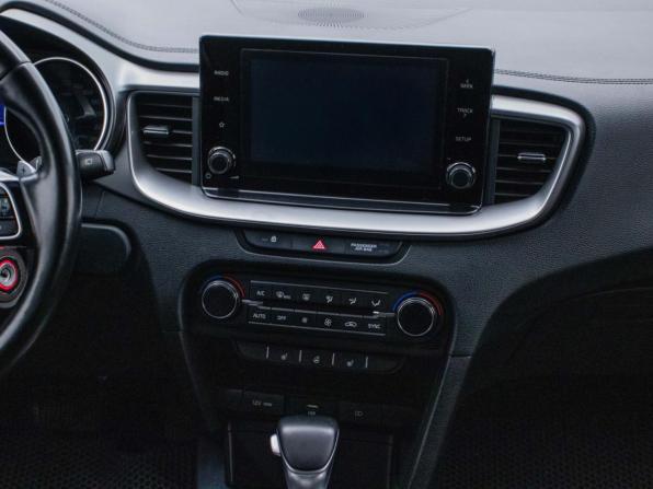 Kia Ceed III с пробегом 2020 года, цена 1 760 000 рублей, 122497 км, универсал, Автокод Объявления