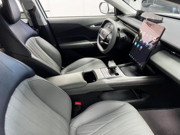 Changan Lamore с пробегом 2023 года, цена 1 999 000 рублей, 38200 км, седан, Автокод Объявления