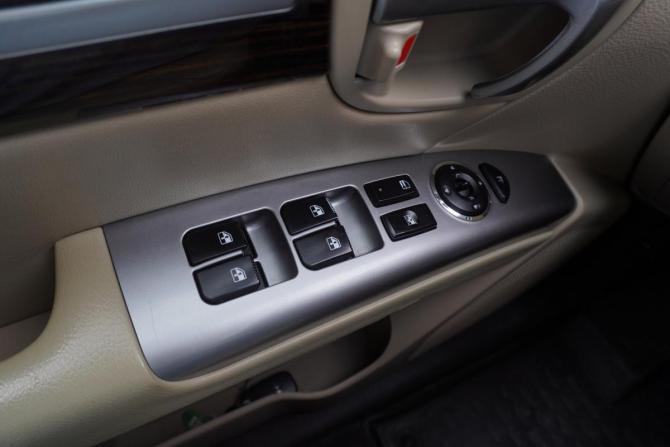 Hyundai Santa Fe II Рестайлинг с пробегом 2011 года, цена 1 180 000 рублей, 254274 км, внедорожник, Автокод Объявления