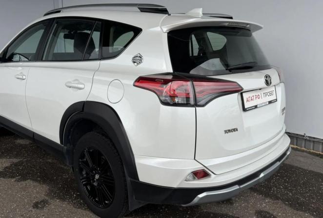 Toyota RAV4 IV (XA40) Рестайлинг с пробегом 2018 года, цена 2 945 000 рублей, 55605 км, внедорожник, Автокод Объявления