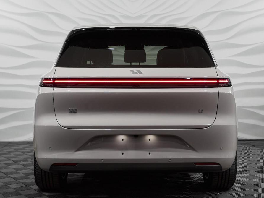 Li Auto (Lixiang) L6 Москва  - изображение 6
