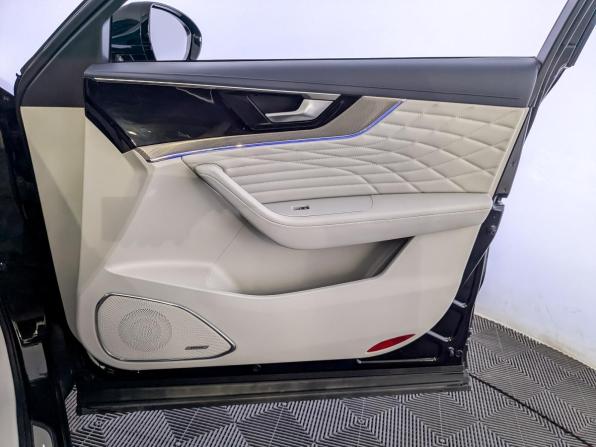 Hongqi HS5 I с пробегом 2023 года, цена 2 445 000 рублей, 56921 км, внедорожник, Автокод Объявления