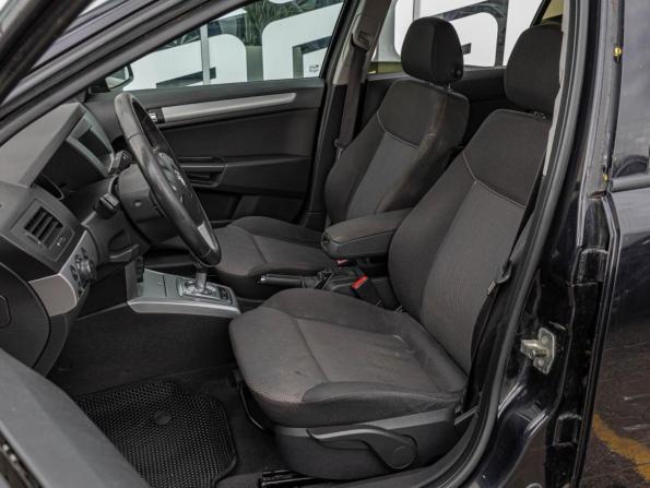 Opel Astra H Рестайлинг с пробегом 2010 года, цена 475 000 рублей, 179771 км, хэтчбек, Автокод Объявления
