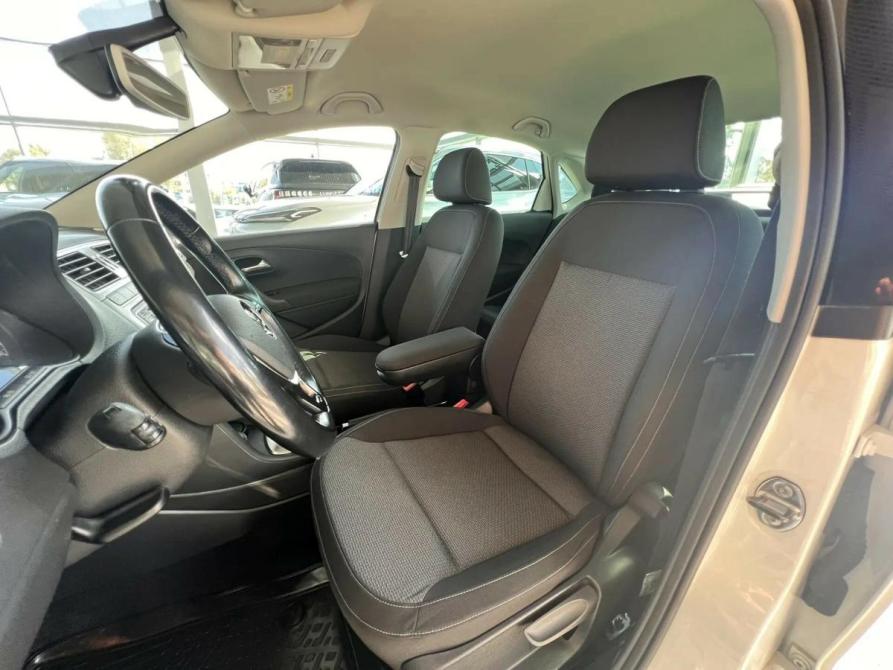 Volkswagen Polo V Рестайлинг Екатеринбург  - изображение 12