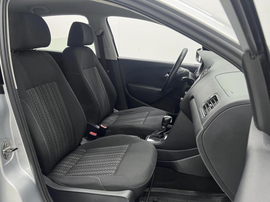 Volkswagen Polo V Рестайлинг Ростов-на-Дону  - изображение 8