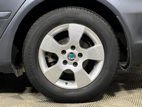 Skoda Octavia II (A5) Рестайлинг с пробегом 2010 года, цена 679 000 рублей, 210414 км, лифтбек, Автокод Объявления