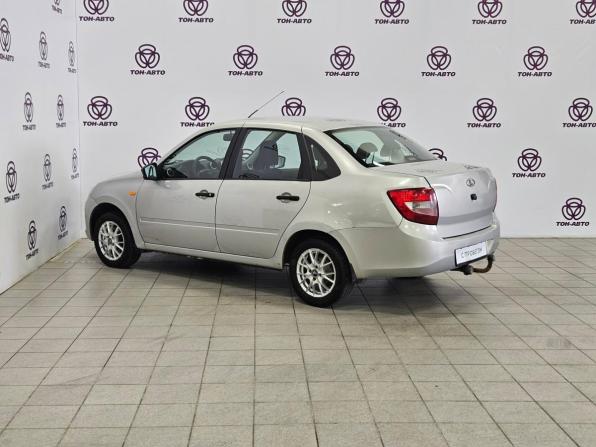 Lada (ВАЗ) Granta I с пробегом 2016 года, цена 325 000 рублей, 233887 км, седан, Автокод Объявления