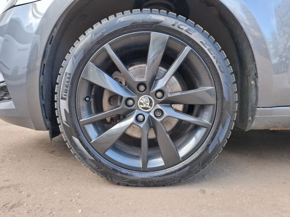 Skoda Octavia III (A7) Рестайлинг с пробегом 2018 года, цена 1 399 000 рублей, 187285 км, лифтбек, Автокод Объявления