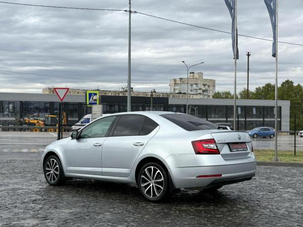Skoda Octavia III (A7) Рестайлинг с пробегом 2018 года, цена 1 990 000 рублей, 148151 км, лифтбек, Автокод Объявления