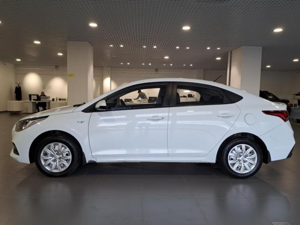 Hyundai Solaris II с пробегом 2018 года, цена 950 000 рублей, 163254 км, седан, Автокод Объявления