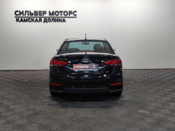 Hyundai Solaris II с пробегом 2018 года, цена 1 230 000 рублей, 86000 км, седан, Автокод Объявления