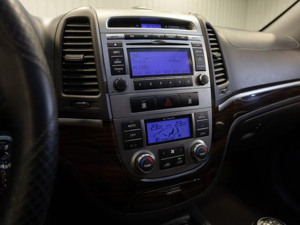 Hyundai Santa Fe II Рестайлинг с пробегом 2011 года, цена 1 385 000 рублей, 230359 км, внедорожник, Автокод Объявления