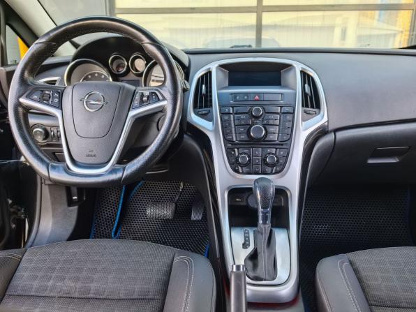Opel Astra J Рестайлинг с пробегом 2013 года, цена 850 000 рублей, 190468 км, хэтчбек, Автокод Объявления