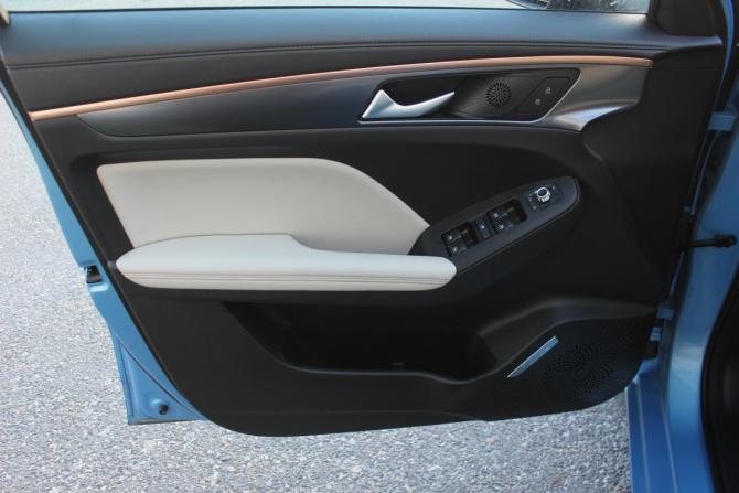 Haval Jolion I с пробегом 2023 года, цена 1 850 000 рублей, 35979 км, внедорожник, Автокод Объявления