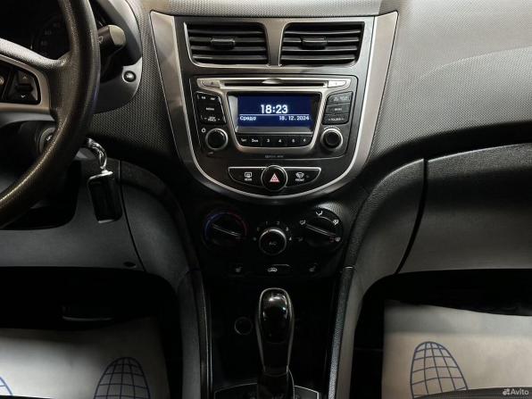 Hyundai Solaris I Рестайлинг с пробегом 2016 года, цена 1 165 000 рублей, 135721 км, седан, Автокод Объявления