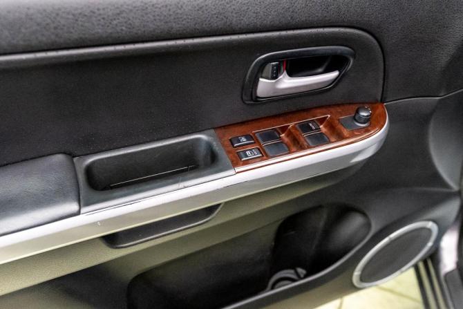 Suzuki Grand Vitara II Рестайлинг с пробегом 2010 года, цена 960 000 рублей, 239000 км, внедорожник, Автокод Объявления