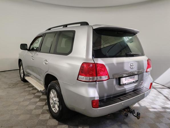 Toyota Land Cruiser 200 Series с пробегом 2008 года, цена 2 799 000 рублей, 325304 км, внедорожник, Автокод Объявления