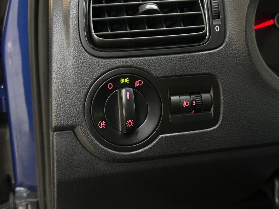 Volkswagen Polo V Рестайлинг Санкт-Петербург  - изображение 12