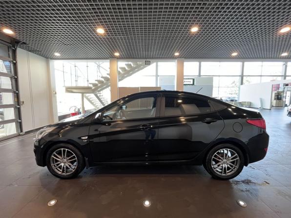 Hyundai Solaris I Рестайлинг с пробегом 2016 года, цена 987 000 рублей, 206238 км, седан, Автокод Объявления