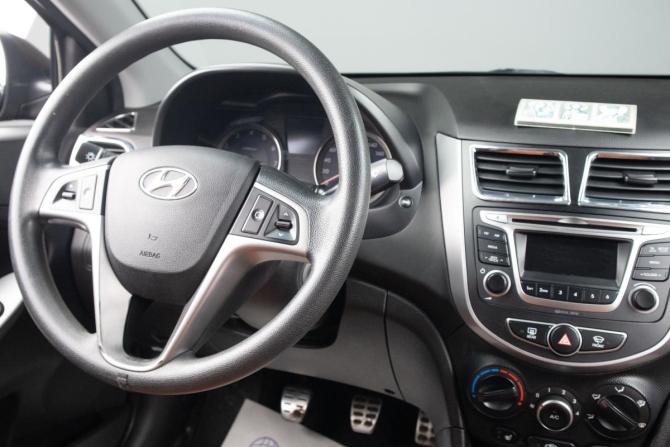 Hyundai Solaris I Рестайлинг с пробегом 2016 года, цена 999 000 рублей, 125622 км, седан, Автокод Объявления