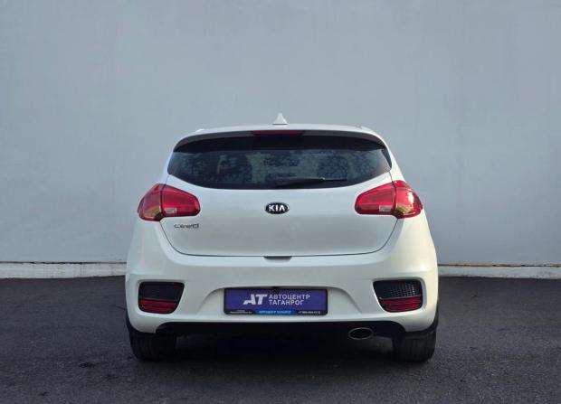 Kia Ceed II Рестайлинг с пробегом 2017 года, цена 1 440 000 рублей, 116500 км, хэтчбек, Автокод Объявления