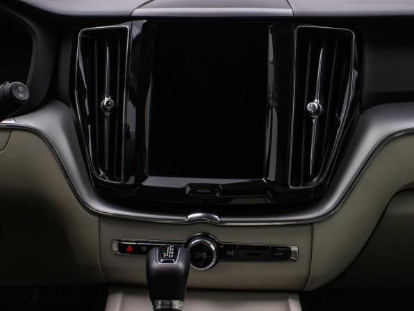 Volvo XC60 II с пробегом 2021 года, цена 4 208 000 рублей, 80985 км, внедорожник, Автокод Объявления