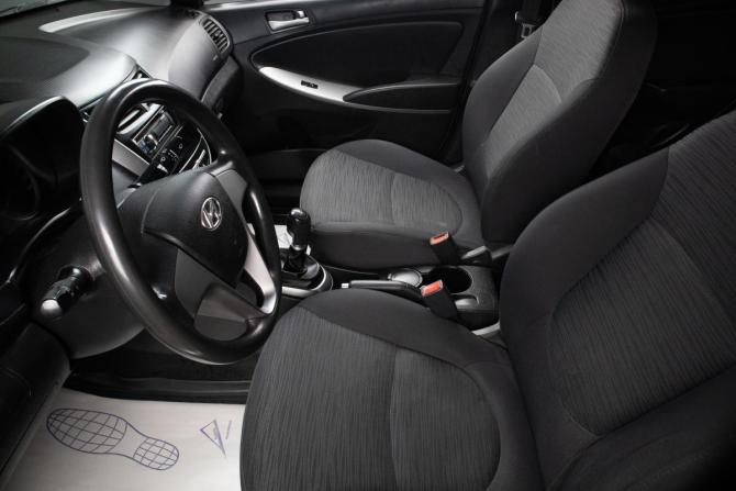 Hyundai Solaris I Рестайлинг с пробегом 2014 года, цена 749 000 рублей, 214021 км, седан, Автокод Объявления