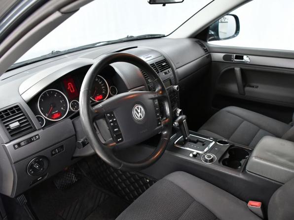 Volkswagen Touareg I Рестайлинг с пробегом 2008 года, цена 1 075 000 рублей, 366312 км, внедорожник, Автокод Объявления