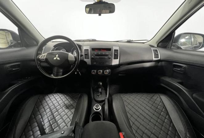 Mitsubishi Outlander II Рестайлинг с пробегом 2011 года, цена 1 345 000 рублей, 164698 км, внедорожник, Автокод Объявления