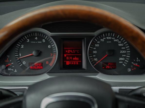 Audi A6 III (C6) с пробегом 2006 года, цена 735 000 рублей, 287280 км, седан, Автокод Объявления