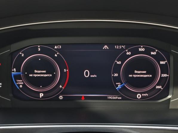Volkswagen Tiguan II с пробегом 2019 года, цена 2 509 000 рублей, 190367 км, внедорожник, Автокод Объявления