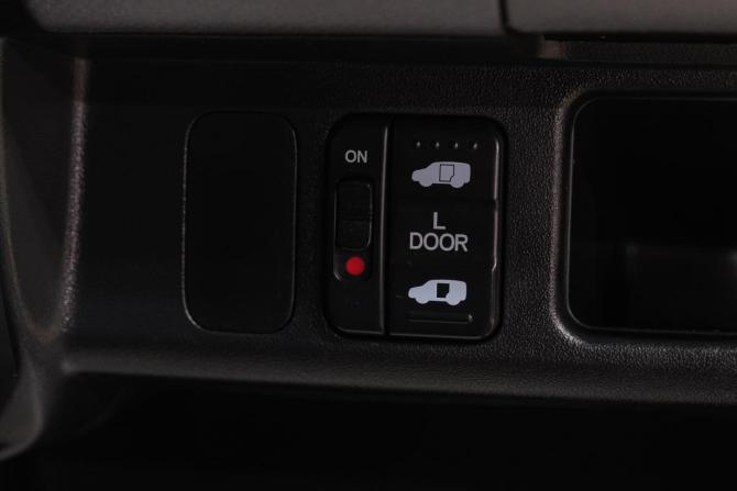 Honda Mobilio Spike I Рестайлинг с пробегом 2007 года, цена 579 000 рублей, 252000 км, компактвэн, Автокод Объявления
